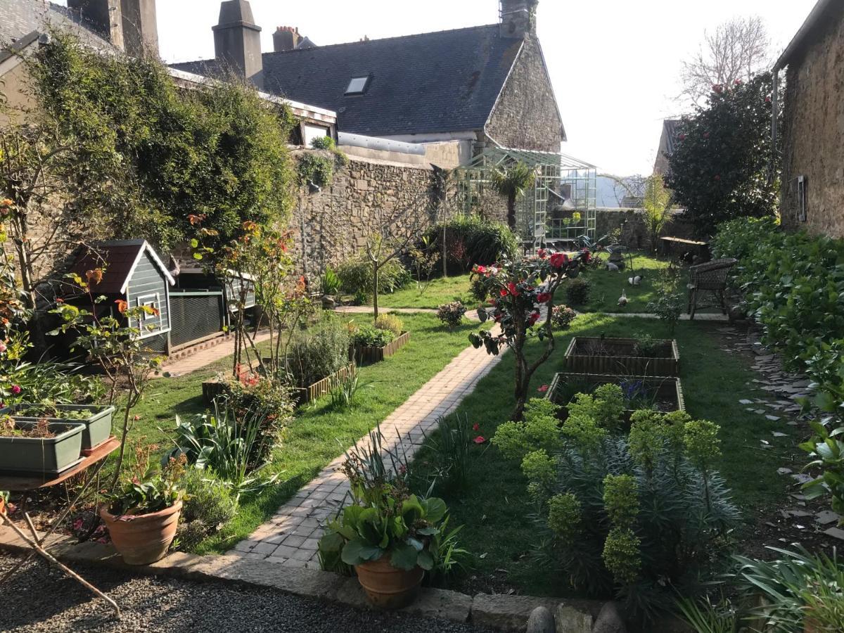 B&B Du Cloitre Tréguier Eksteriør bilde